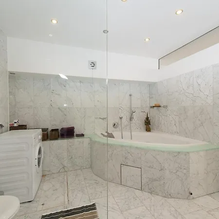 2 Uniklinik Apartment Freiburg im Breisgau